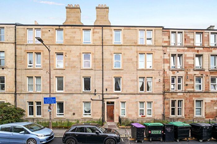 2 Bedroom Flat For Sale In / Caledonian Place, Edinburgh, EH11