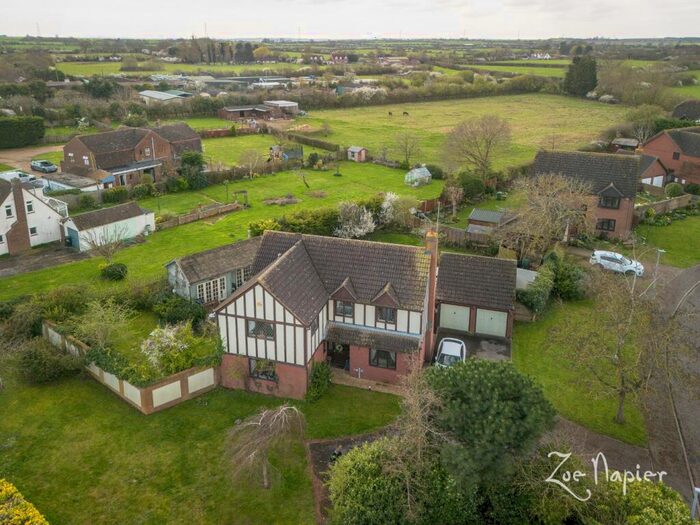 5 Bedroom Detached House For Sale In Latchingdon, CM3