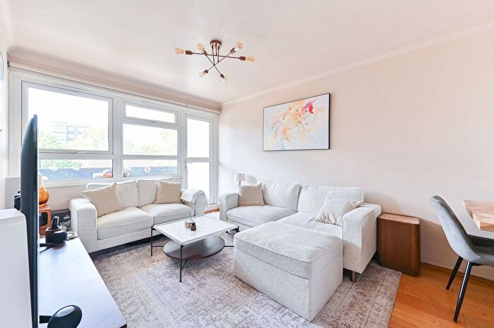 2 Bedroom Flat For Sale In Springett House, Brixton, London, SW2