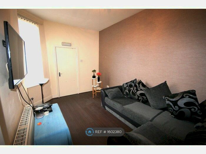 7 Bedroom Terraced House To Rent In Willowdale Road, Mossley Hill, Liverpool, L18