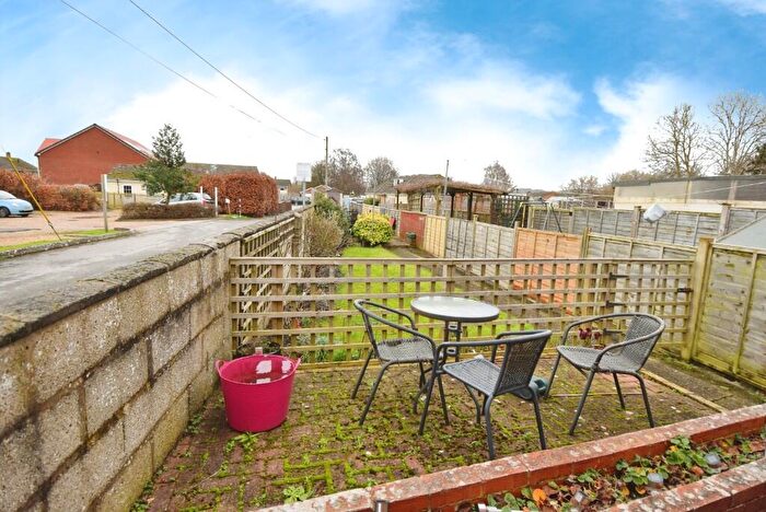 2 Bedroom End Of Terrace House For Sale In Bulford Road, Durrington, SP4