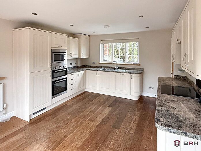 3 Bedroom Terraced House To Rent In Saxon Road, York, YO41