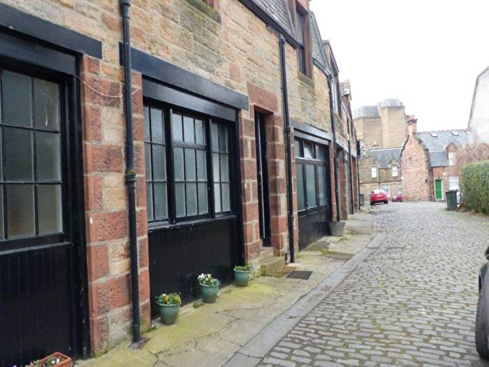2 Bedroom Mews To Rent In Belford Mews, West End, Edinburgh, EH4