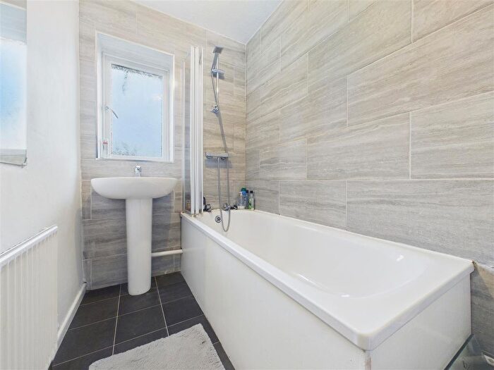 3 Bedroom Semi-Detached House For Sale In Landor Crescent, Rugeley, WS15