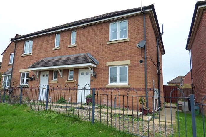 3 Bedroom Semi Detached House To Rent In Homestead Close, Frampton Cotterell, BS36