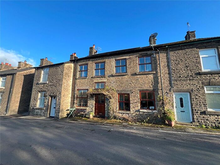 5 Bedroom Town House For Sale In Old Road, Whaley Bridge, High Peak, Derbyshire, SK23