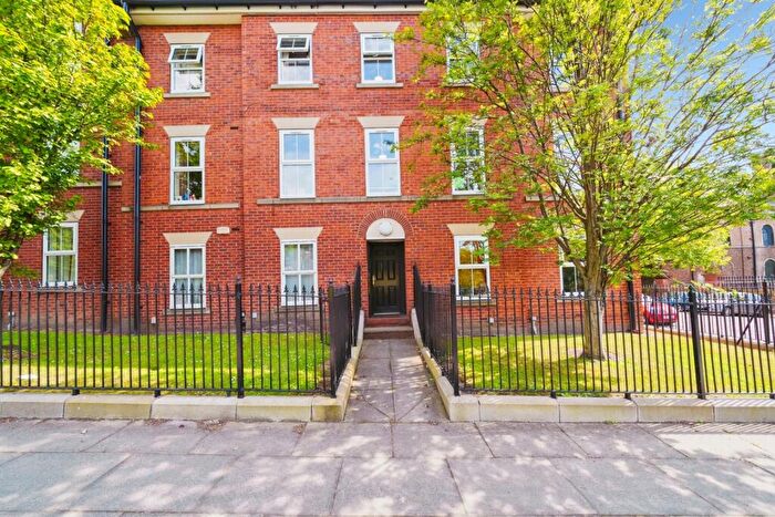 2 Bedroom Flat For Sale In Upper Parliament Street, Liverpool, Merseyside, L8