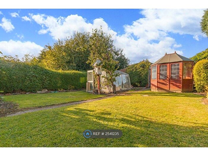 3 Bedroom Detached House To Rent In Stanfell Road, Leicester, LE2