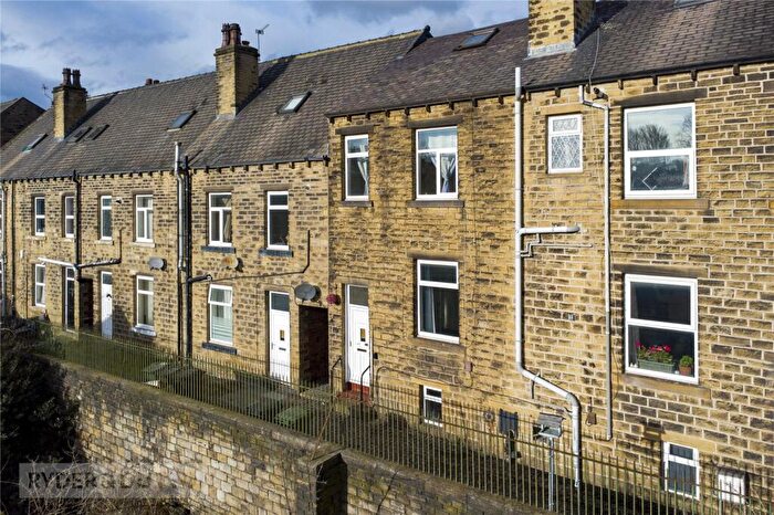 2 Bedroom Terraced House For Sale In Hill Top Road, Paddock, Huddersfield, West Yorkshire, HD1