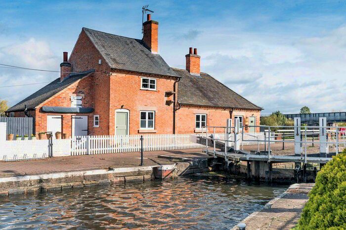 2 Bedroom Cottage For Sale In Tamworth Road, Sawley, NG10