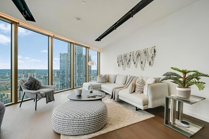 3 Bedroom Apartment For Sale In Park Drive, London, E14