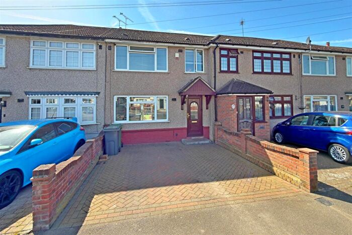 3 Bedroom Terraced House For Sale In Maybank Avenue, Hornchurch, RM12