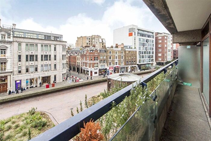 Studio To Rent In Barbican, London, EC2Y