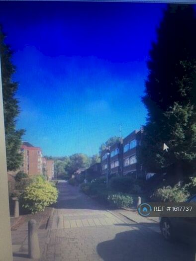 1 Bedroom Flat To Rent In Lothian Court, Glasgow, G41