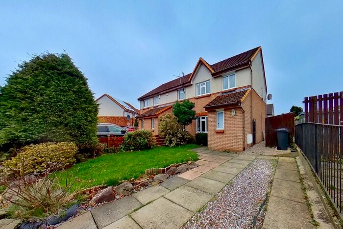 3 Bedroom End Of Terrace House To Rent In Westhall Court, Mid Craigie, Dundee, DD4