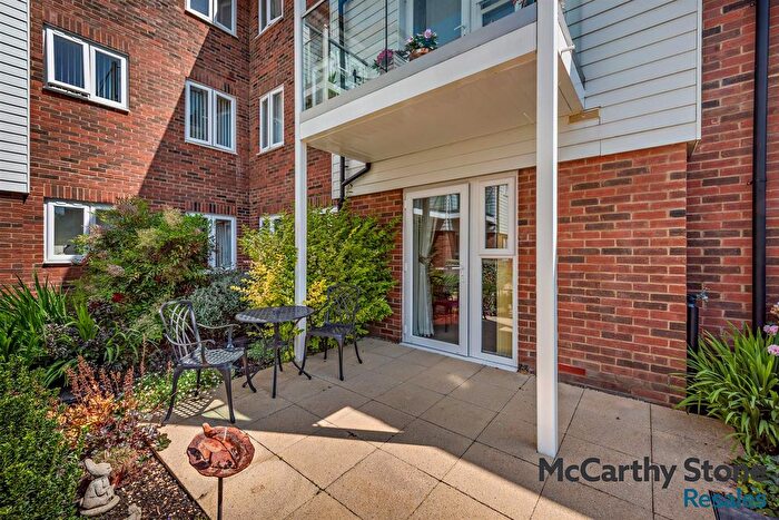 1 Bedroom Flat For Sale In Oak Tree Court, Smallhythe Road, Tenterden, Kent, TN30