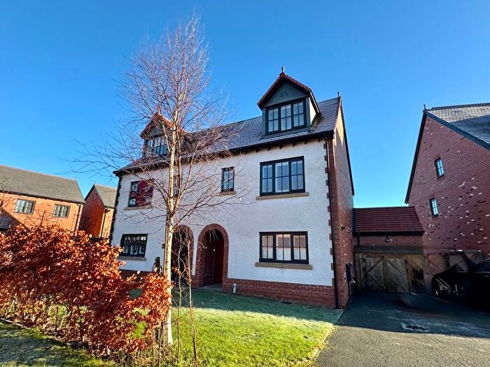 4 Bedroom Property To Rent In Holly Close, Holmes Chapel, Crewe, CW4