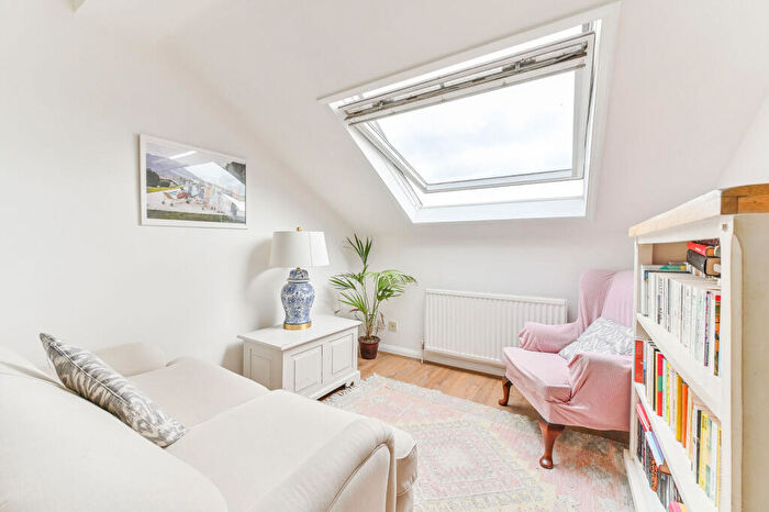 2 Bedroom Flat For Sale In , Anerley, London, SE20
