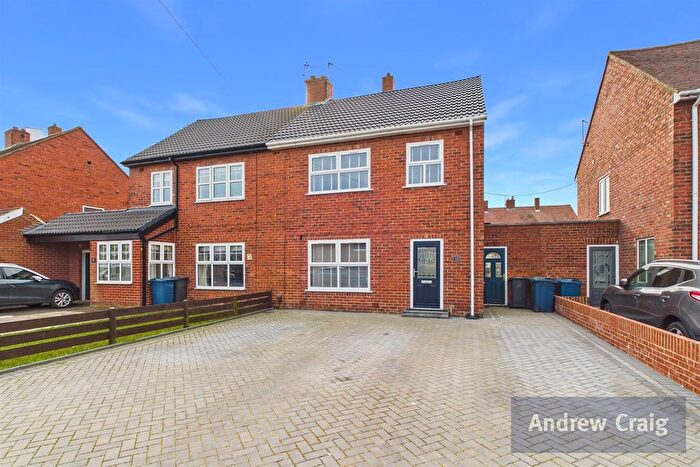 3 Bedroom Semi Detached House For Sale In Horsley Vale, South Shields, NE34