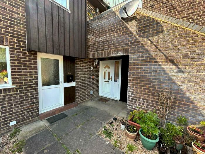 1 Bedroom Maisonette To Rent In Greenham Wood, Bracknell, Berkshire, RG12