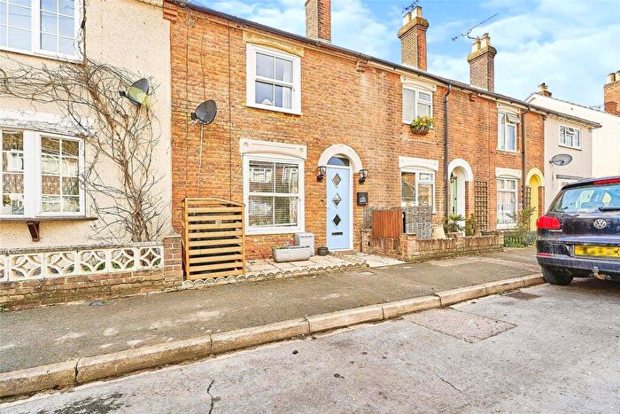 2 Bedroom Terraced House For Sale In Sanway Close, Byfleet, West Byfleet, Surrey, KT14