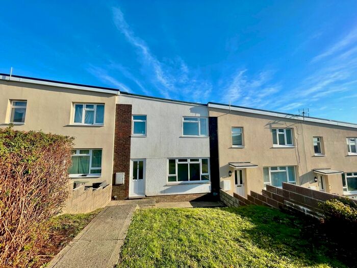 3 Bedroom Property To Rent In Dale Court, Ramsey Road, Barry, CF62