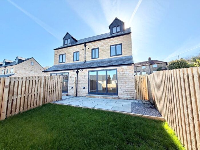 3 Bedroom Semi-Detached House To Rent In Woodland Court, Holmfirth, Barnsley, HD9