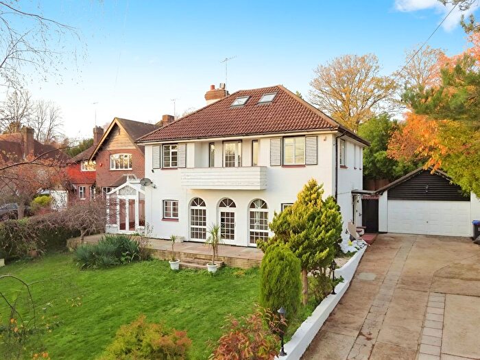 4 Bedroom Detached House To Rent In Fourth Avenue, Broadwater, Worthing, BN14