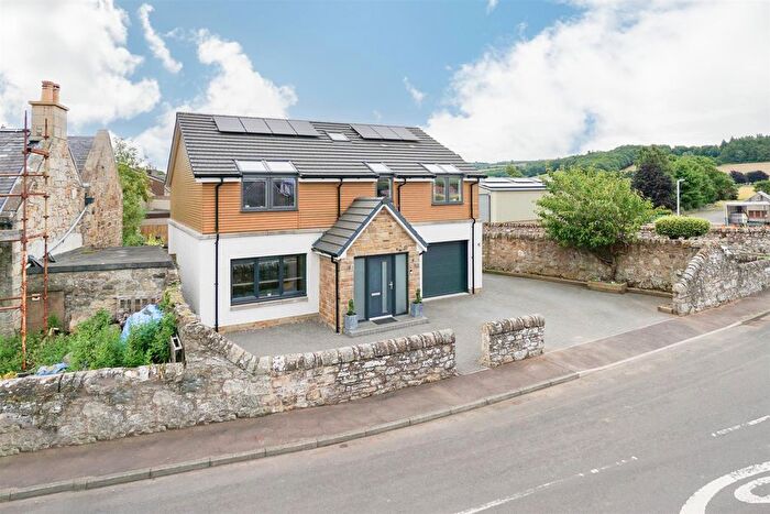 4 Bedroom Property For Sale In Main Street, Kingskettle, Cupar, KY15