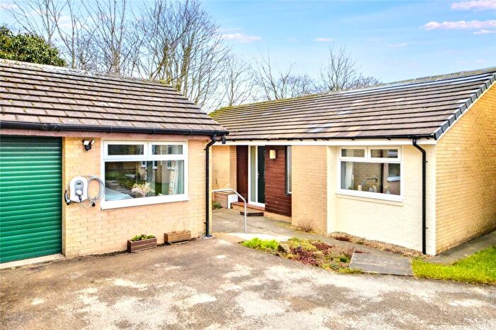 3 Bedroom Detached Bungalow For Sale In Shepcote Crescent, Leeds, West Yorkshire, LS16