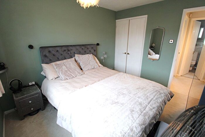 2 Bedroom Terraced House For Sale In Carlisle Close, Sandy, SG19