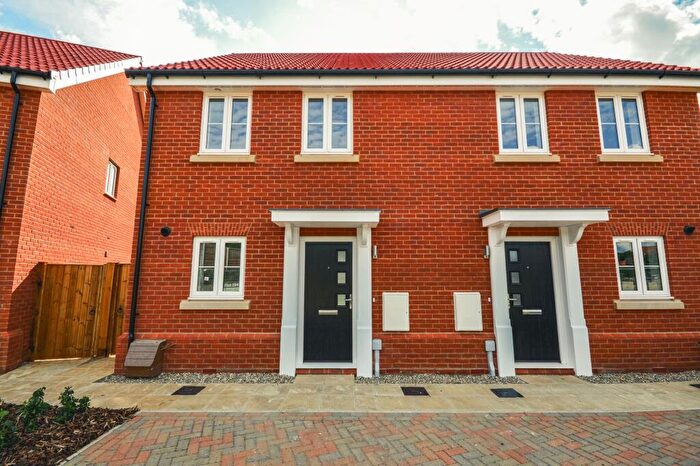 3 Bedroom Semi-Detached House To Rent In Dereham, NR20