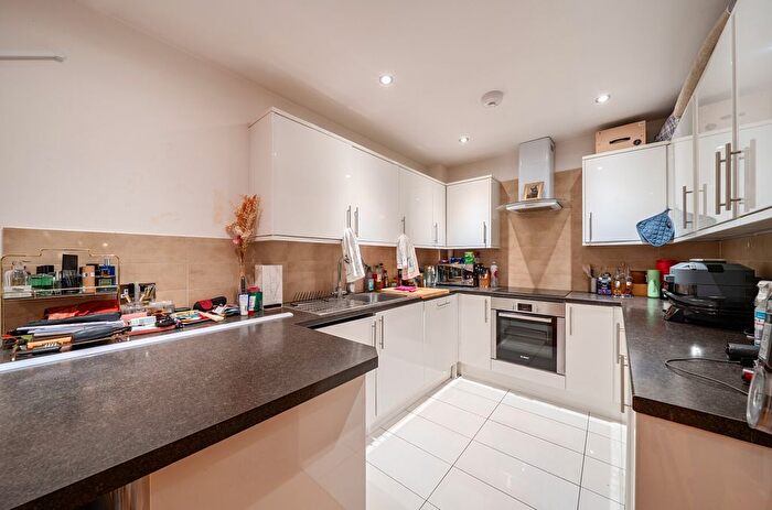 1 Bedroom Flat For Sale In Morning Lane, London, E9