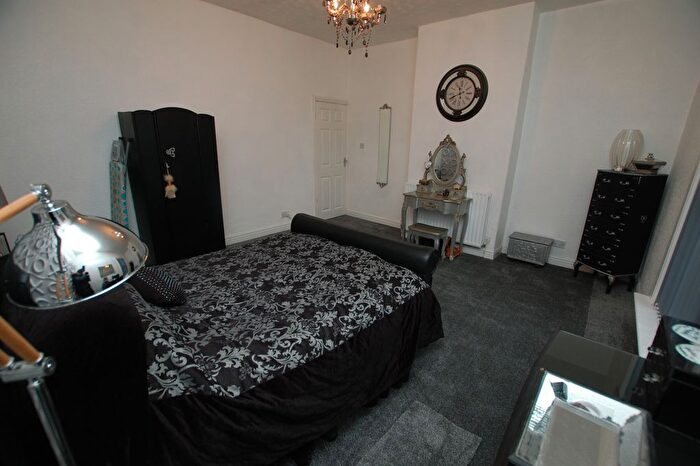 2 Bedroom End Of Terrace House To Rent In Church Street, Little Lever, Bolton, BL3
