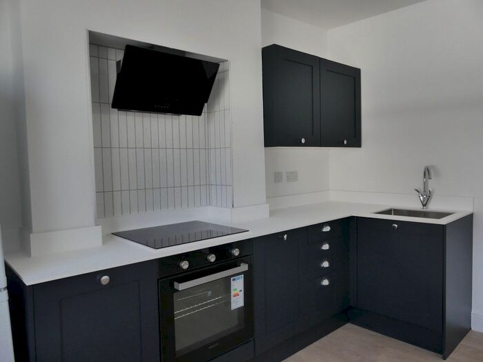 2 Bedroom Maisonette To Rent In Mottingham Road, London, SE9