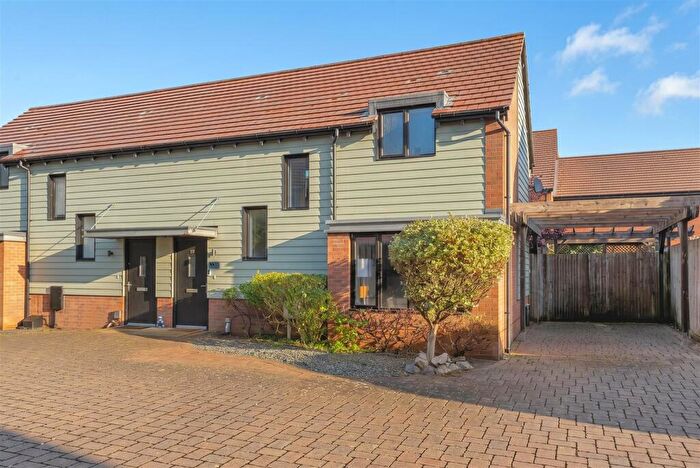 2 Bedroom Semi Detached House For Sale In Derby Drive, Leybourne, West Malling, ME19