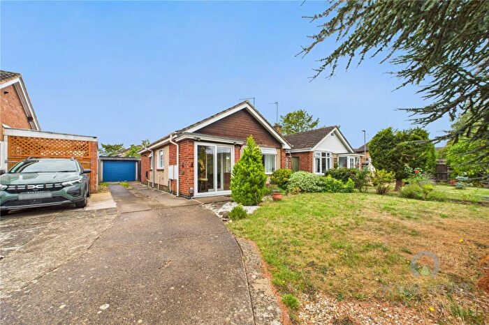 2 Bedroom Bungalow For Sale In Brockwood Close, Duston, Northampton, Northamptonshire, NN5