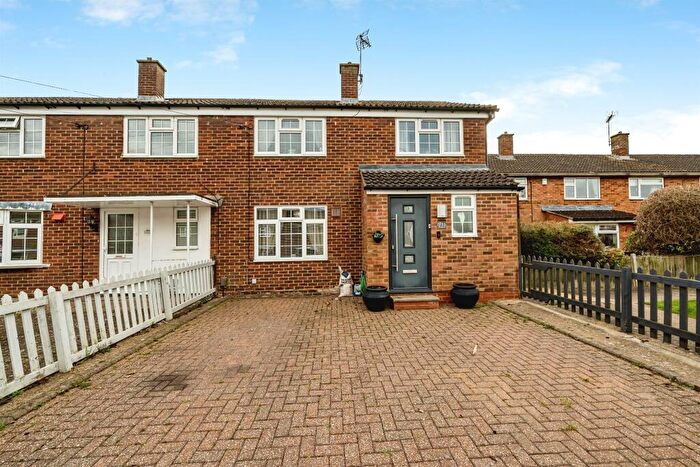 4 Bedroom End Of Terrace House For Sale In Stanhope Road, Aylesbury, HP20