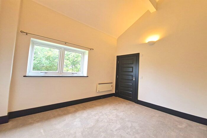 2 Bedroom Barn Conversion To Rent In Griffin Farm, Griffin Farm Drive, Heald Green, SK8