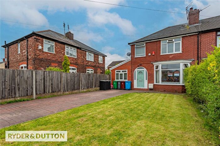 4 Bedroom Semi Detached House For Sale In Maple Grove, New Moston, Manchester, M40
