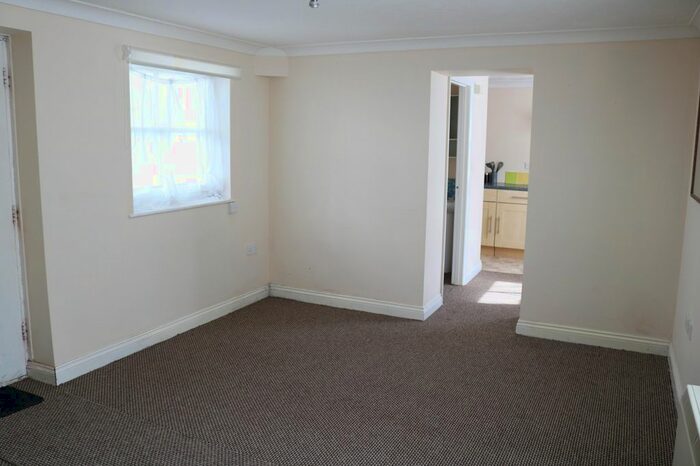 Studio To Rent In Waterloo Square, Bognor Regis, PO21