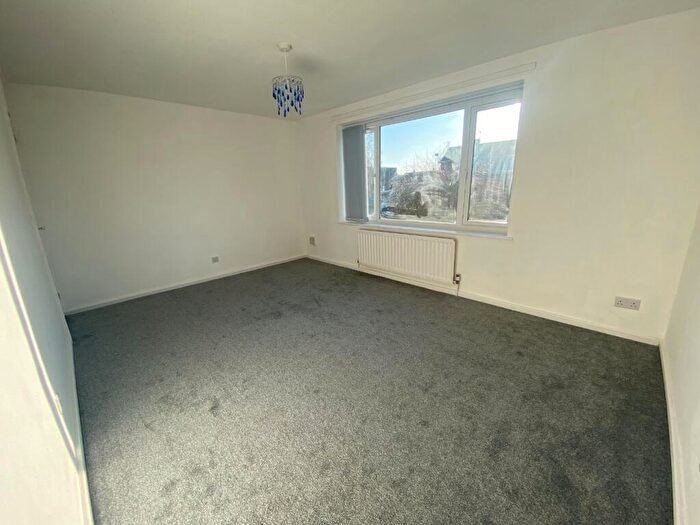 5 Bedroom Terraced House To Rent In Darwin Walk, Northampton, NN5