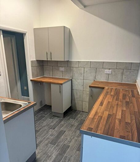 1 Bedroom Flat To Rent In Claypit Lane, Rawmarsh, S62