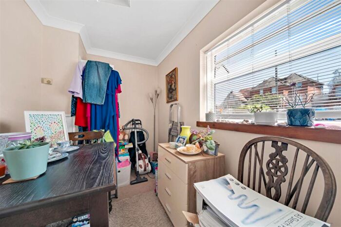 2 Bedroom Flat For Sale In Incledon, Cranborne Road, Swanage, BH19 - Photo 13