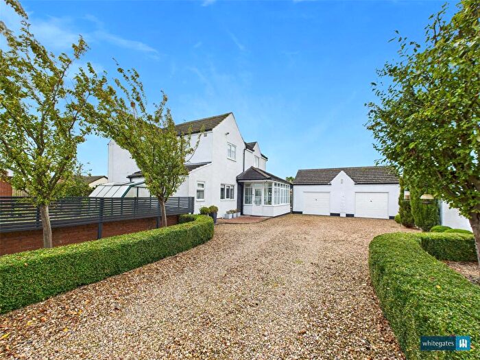 3 Bedroom Detached House For Sale In St. Marys Road, Dunsville, Doncaster, South Yorkshire, DN7