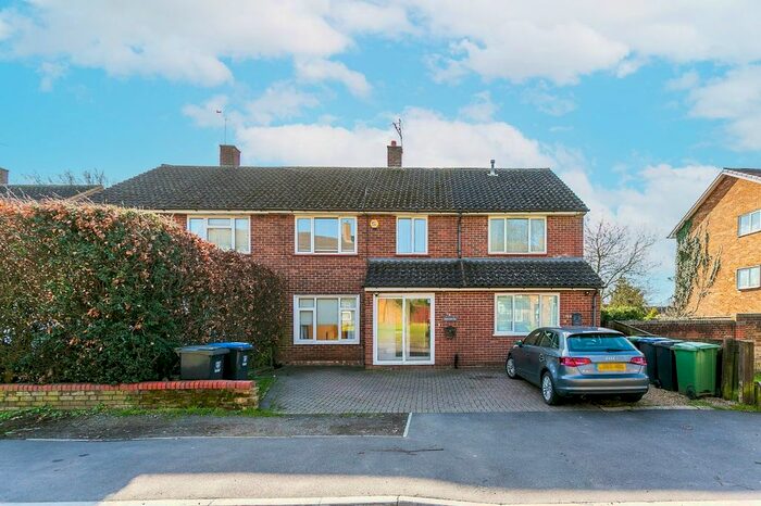 5 Bedroom Semi-Detached House To Rent In Wood Lane End, Hemel Hempstead, Hertfordshire, HP2