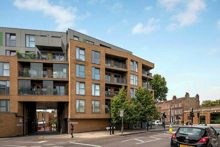 1 Bedroom Apartment To Rent In Chesworth Court, Fulneck Place, London, E1