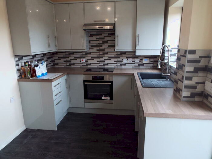 2 Bedroom House To Rent In Seymour Avenue, Stretton, DE14