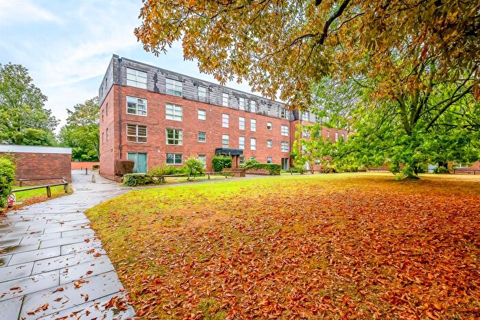 2 Bedroom Apartment For Sale In Marlowe Gardens, London, SE9