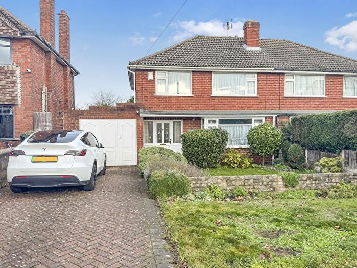 3 Bedroom Semi Detached House For Sale In Halesowen Road, Netherton, Dudley, West Midlands, DY2